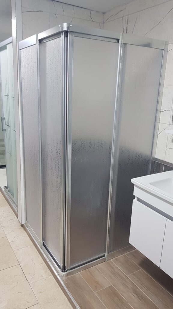 Kare Mika Duşakabin